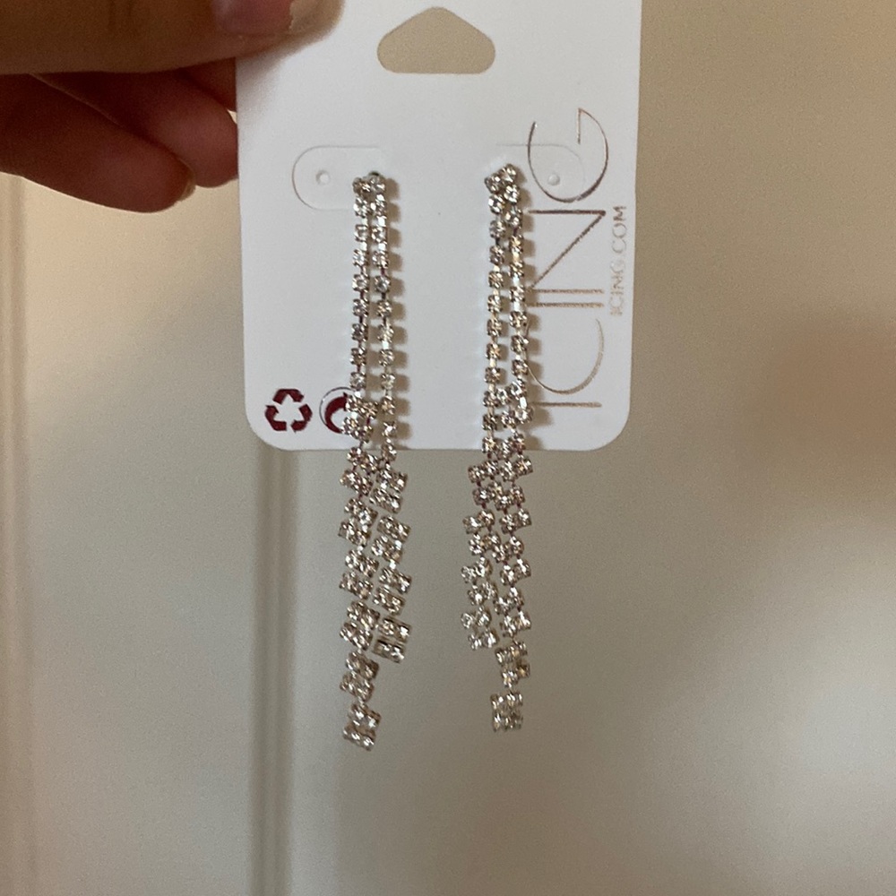 Drop earrings